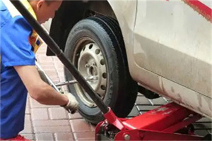 乌马河区附近拖车24小时服务热线电话