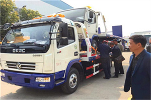 乌马河区汽车道路救援拖车价格